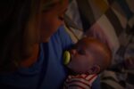 Tommee Tippee Ортодонтична залъгалка Breast Like Night 0-6 м. 2бр TT.0207