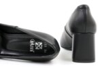 Елегантни черни дамски обувки от естествена кожа на висок ток 01.1155