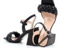 Елегантни черни дамски сандали от естествена кожа на висок ток 04.6880