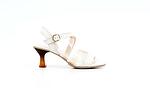 Елегантни бели дамски сандали от естествена кожа на висок ток 37.2218