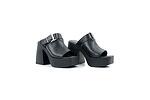 Елегантни черни дамски чехли от естествена кожа 51.162