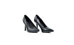 Елегантни черни дамски обувки Menbur на висок ток 47.24012