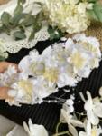 Сватбена диадема за коса в бяло със златни цветя M20