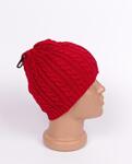 Червена мъжка плетена шапка