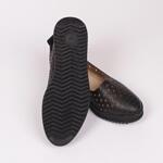 Черни кожени дамски обувки на платформа с ефектни дупки