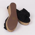 Черни стилни чехли от еко велур с панделка и платформа