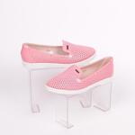 Равни дамски обувки на дупки в розово