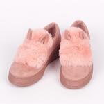 Розови обувки с пухче от велур с дебела подметка