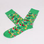 Зелени коледни мъжки чорапи с цветни коледни шапки
