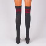 Дамски 7/8 чорапи в цвят графит с три червени ленти