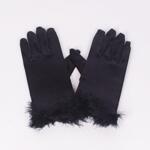 Стилни сатенени ръкавици в черен цвят с пухче
