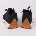 Черни дамски спортни обувки с камъчета
