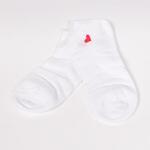 Бели дамски чорапи с дантела и червено сърце