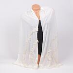 Стилен дамски шал в цвят ванилия с къдрички