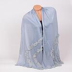 Пастелно син дамски шал с къдрички