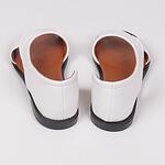 Дамски кожени сандали в бял цвят