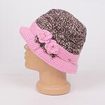 Дамска зимна шапка в бежово и розово