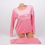 Плюшена дамска пижама в розова пудра на точки с надпис