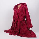 Макси дълъг халат от софт в цвят бордо с качулка