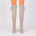 Дамски фигурални бежово-сиви  7/8 плетени чорапи с помпони