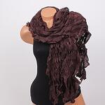 Тъмно кафяв плетен дамски шал с ефектен дизайн