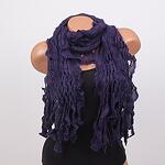 Тъмносин плетен дамски шал с ефектен дизайн