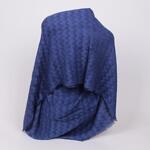 Вълнен дамски шал в тъмносин цвят
