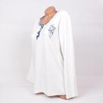 Бял комплект халат и пижама с тюркоазени цветя