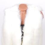 Дамски елек от пухкав еко-косъм в цвят шампанско
