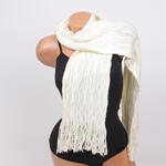 Дамски плетен шал в цвят ванилия с ламе