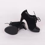 Дамски обувки в комбинация черен лак и еко - велур