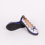Дамски обувки от еко кожа в синьо и бяло