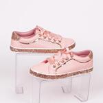 Дамски розови обувки от еко-кожа с ефектна декорация