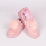 Дамски розови обувки от еко-велур с нежно пухче
