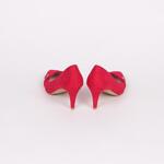 Елегантни велурени червени обувки с нисък ток