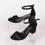Елегантни дамски велурени сандали на ток в черен цвят