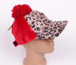 Ефектна червена дамска шапка