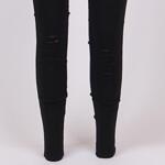 Ефектен накъсан клин-панталон в черен цвят