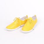 Жълти дамски обувки с равна подметка