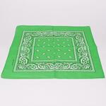 Зелена мултифункционална кърпа с бели орнаменти