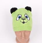 Плетена детска шапка в зелено