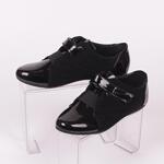 Спортни обувки с черен лак и велур