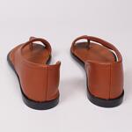 Стилни кожени сандали с равна подметка в кафяв цвят