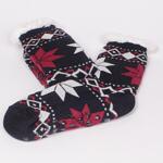 Тъмносини дамски пухкави чорапи с бели и червени коледни звезди