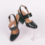 Тъмнозелени елегантни лачени обувки с ток