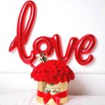 Фолиев балон надпис " LOVE" в страстно червено за украса и снимки