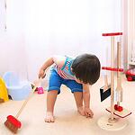 Lelin Toys Детски дървен комплект за почистване Малката домакиня L50149