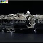 Revell Star Wars Модел за сглобяване Millenium Falcon Perfect Grade с Led светлини R01206