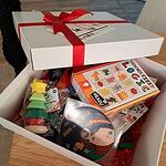 Приказна Коледна кутия с играчки Вълшебна Коледа, лимитирано издание 2022