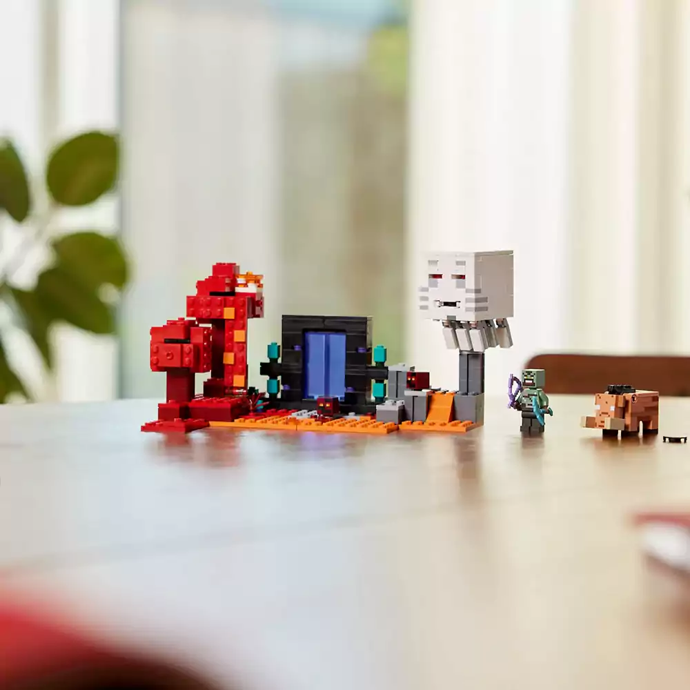 Lego 21255 Minecraft Засада до портала към Ада